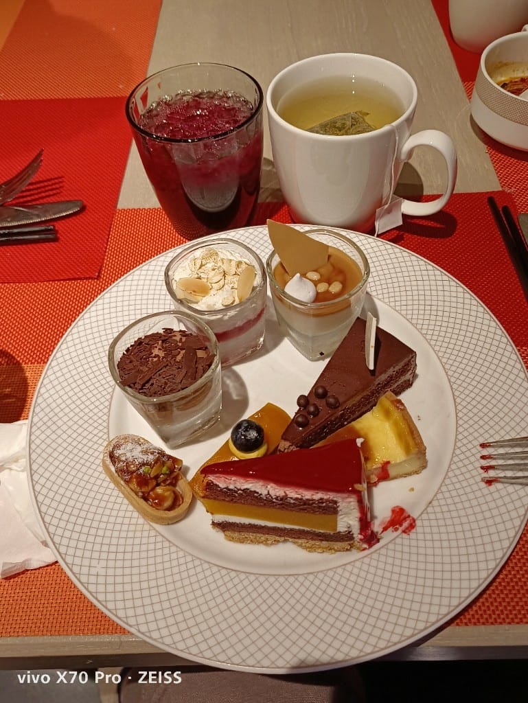 【台北吃到飽】香格里拉遠企CAFE午餐，用買一送一享受BBQ火烤季❤️