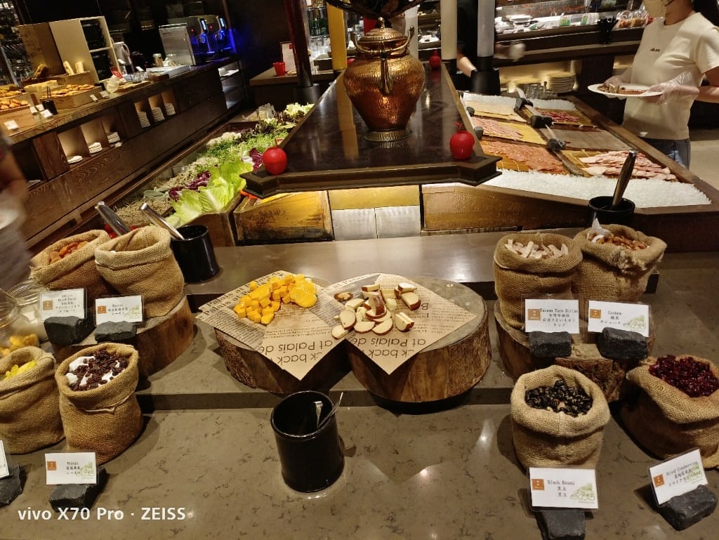 【台北吃到飽】君品酒店雲軒西餐廳早餐，彷彿置身古堡內的質感早餐❤️