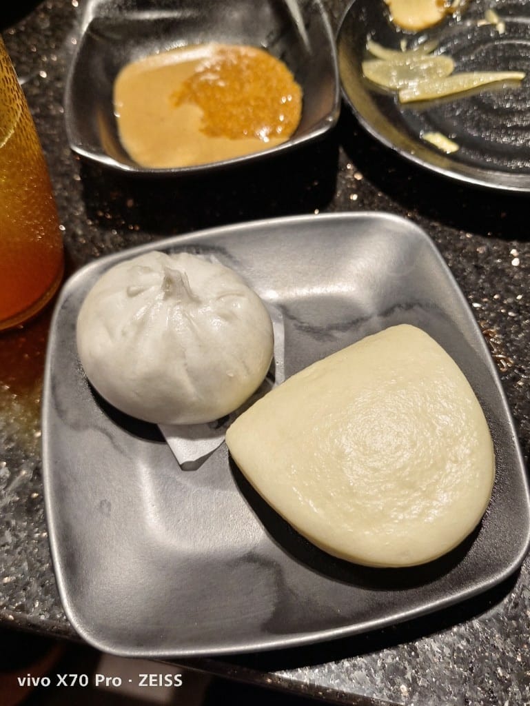 【新莊吃到飽】金大鋤壽喜燒，把握最後4人同行2人免費的優惠😋
