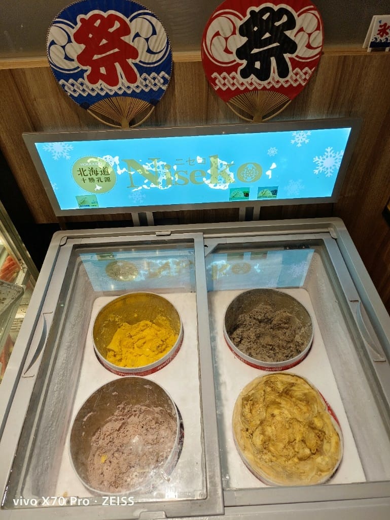 【新莊吃到飽】金大鋤壽喜燒，把握最後4人同行2人免費的優惠😋