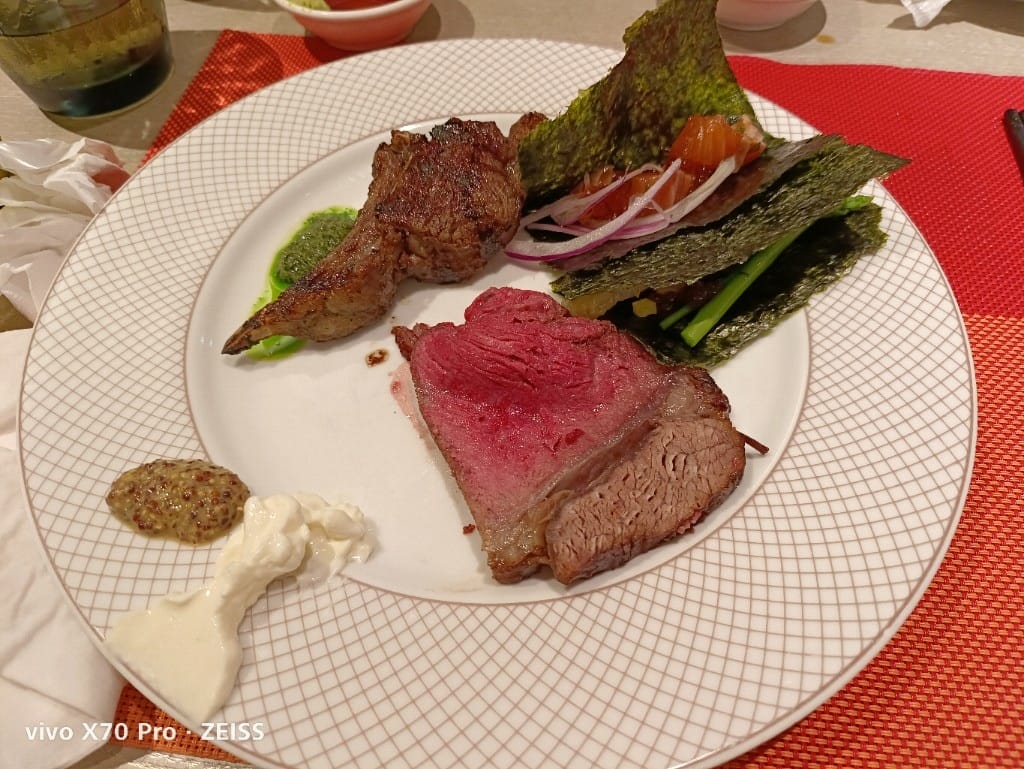 【台北吃到飽】香格里拉遠企CAFE假日午餐，用買一送一優惠享受BBQ火烤美食