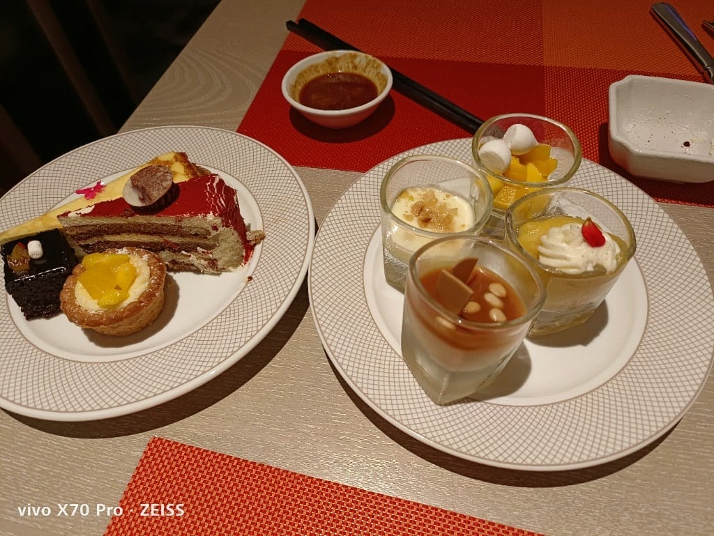 【台北吃到飽】香格里拉遠企CAFE假日午餐，用買一送一優惠享受BBQ火烤美食