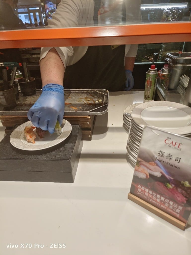 【台北吃到飽】香格里拉遠企CAFE假日午餐，用買一送一優惠享受BBQ火烤美食