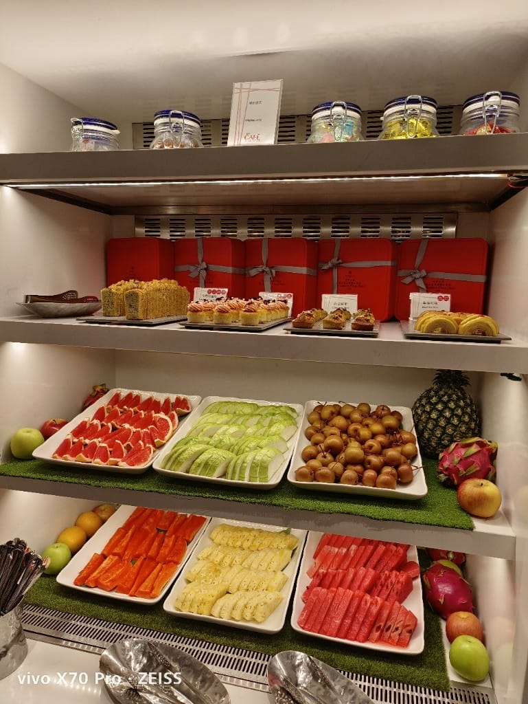 【台北吃到飽】香格里拉遠企CAFE假日午餐，用買一送一優惠享受BBQ火烤美食