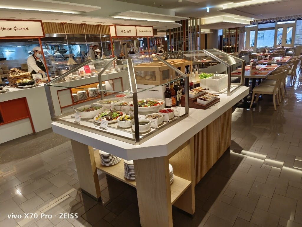 【台北吃到飽】香格里拉遠企CAFE假日午餐，用買一送一優惠享受BBQ火烤美食