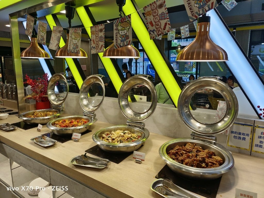 【板橋吃到飽】吉哆火鍋百匯，又有新品了！鹹酥雞&台灣小吃吃起來❤️