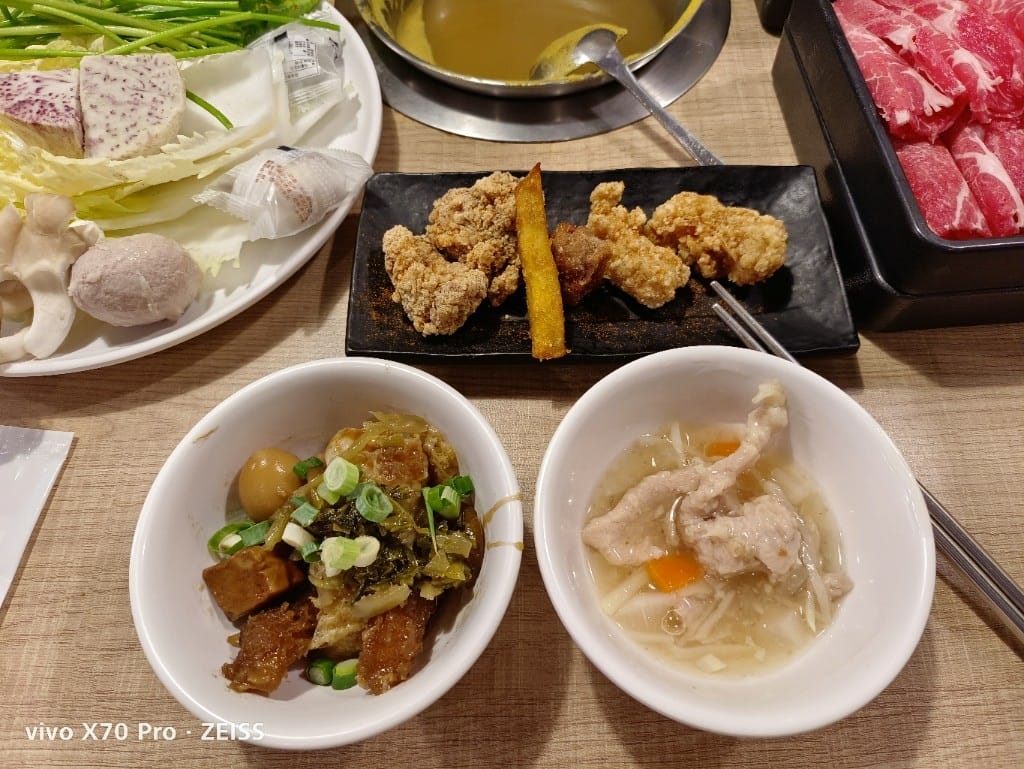 【板橋吃到飽】吉哆火鍋百匯，又有新品了！鹹酥雞&台灣小吃吃起來❤️