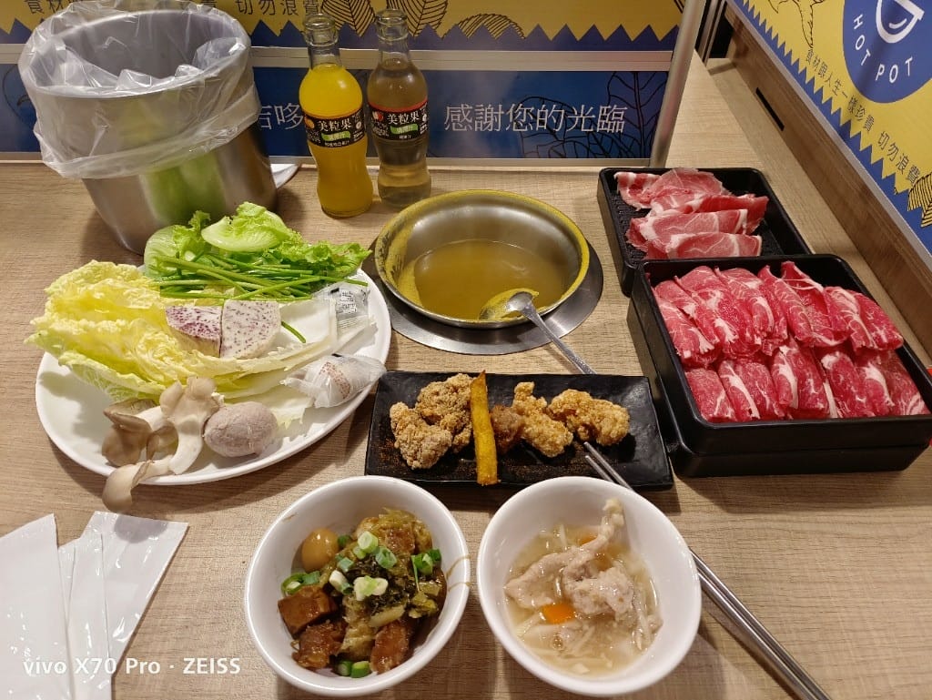 【板橋吃到飽】吉哆火鍋百匯，又有新品了！鹹酥雞&台灣小吃吃起來❤️
