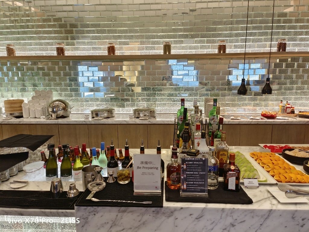 【高雄吃到飽】萬豪酒店行政酒廊，HH可以酒精飲品自由了😍