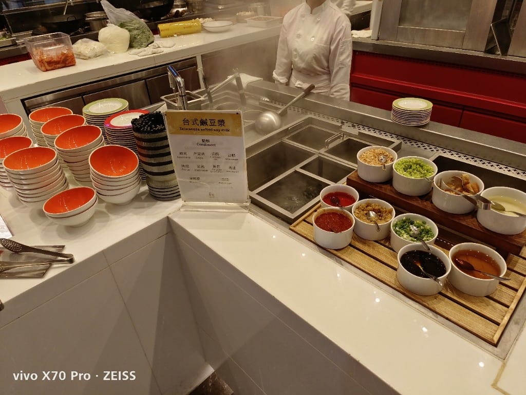 【高雄吃到飽】萬豪酒店豪享自助餐廳早餐，菜色選擇多到讓人目不轉睛😍