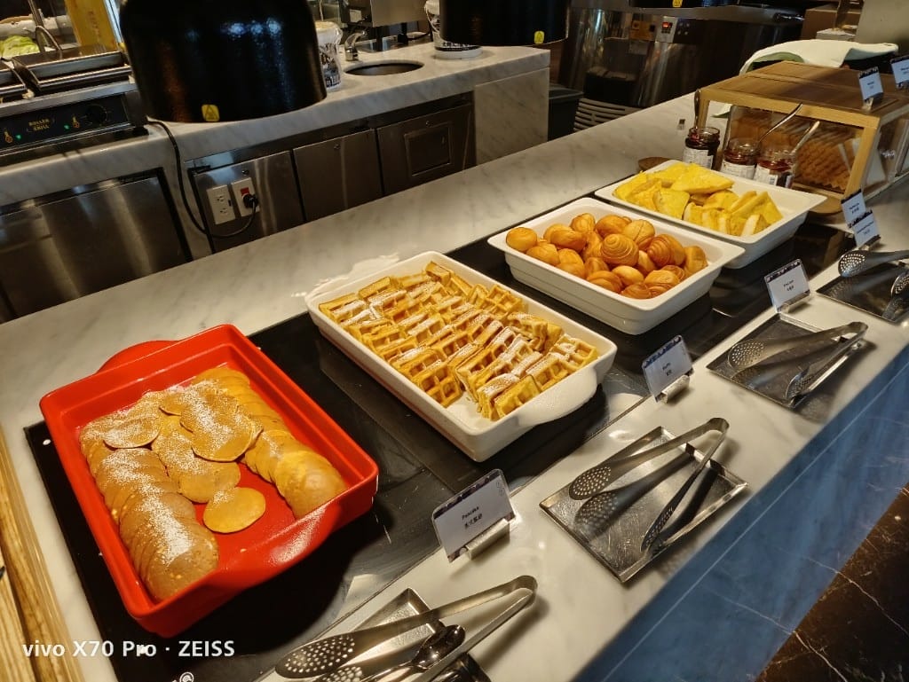 【高雄吃到飽】萬豪酒店豪享自助餐廳早餐，菜色選擇多到讓人目不轉睛😍