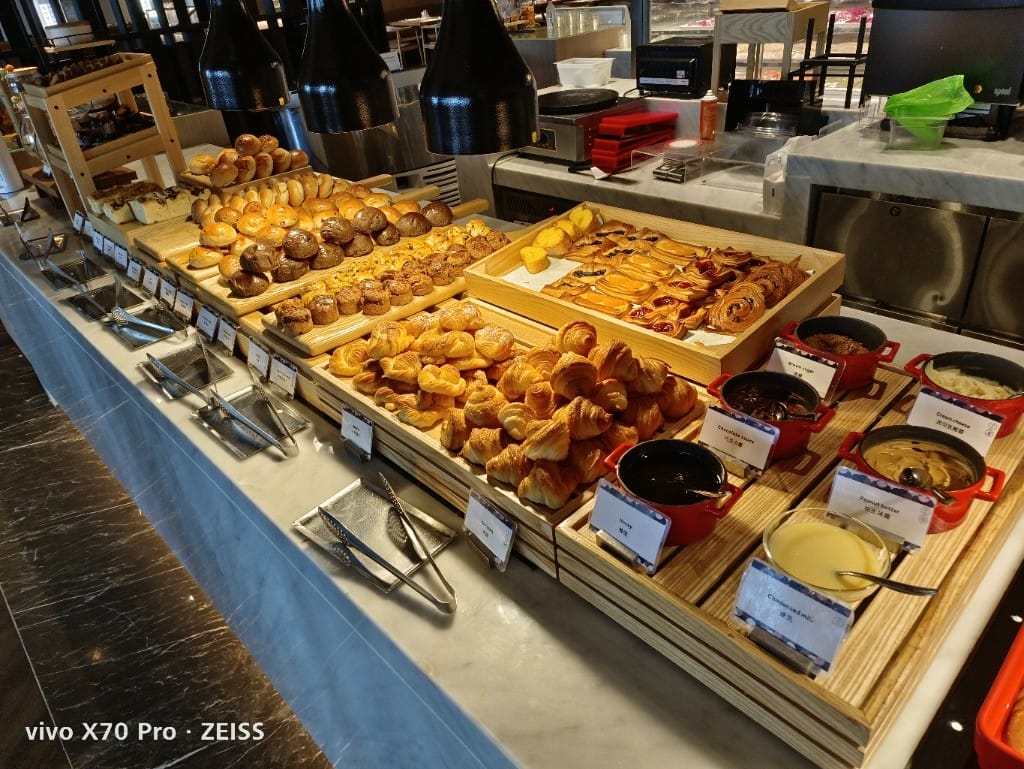【高雄吃到飽】萬豪酒店豪享自助餐廳早餐，菜色選擇多到讓人目不轉睛😍