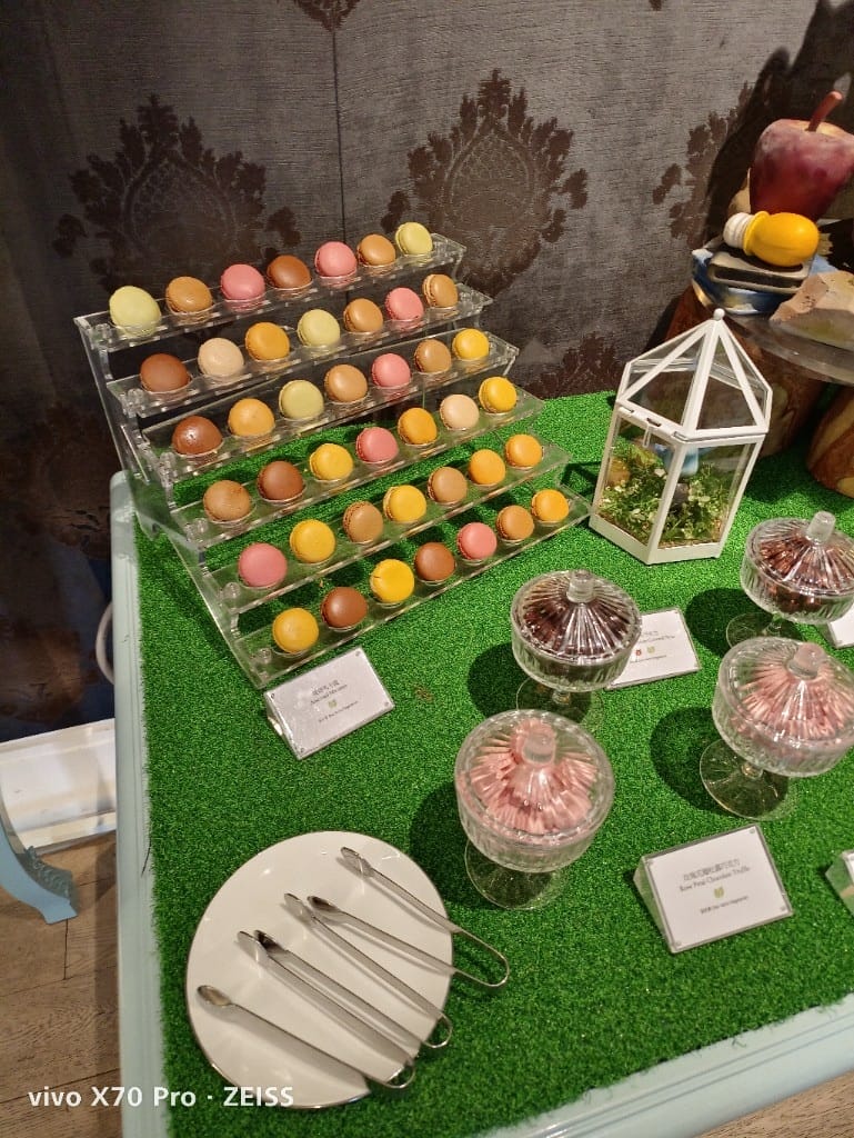 【台北吃到飽】東方文華酒店CAFÉ ，一網打盡所有高級海鮮，帝王蟹、生蠔、干貝、海膽😍