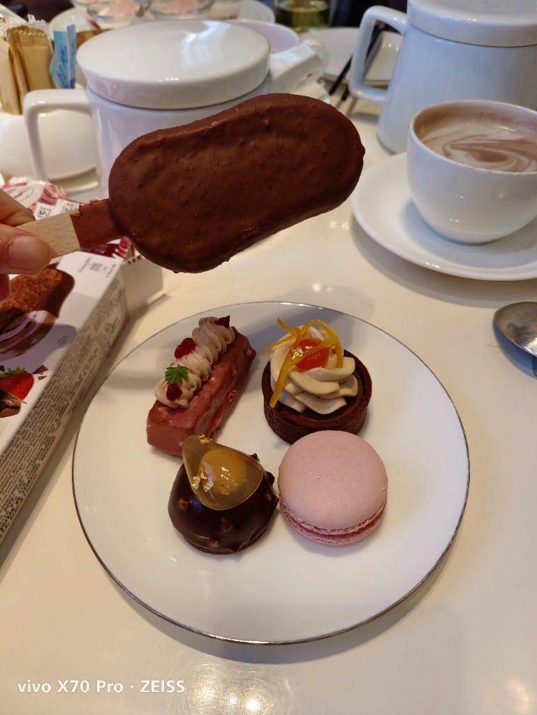 【台北吃到飽】東方文華酒店CAFÉ ，一網打盡所有高級海鮮，帝王蟹、生蠔、干貝、海膽😍