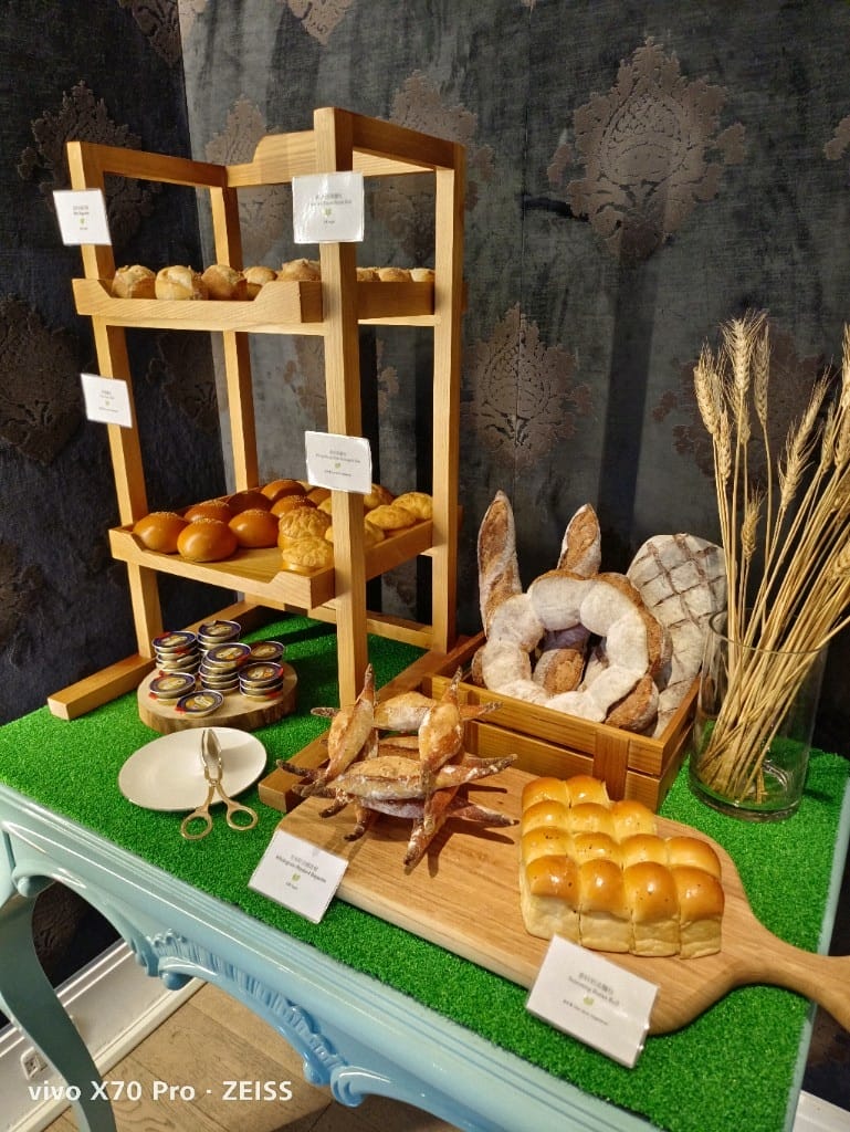 【台北吃到飽】東方文華酒店CAFÉ ，一網打盡所有高級海鮮，帝王蟹、生蠔、干貝、海膽😍