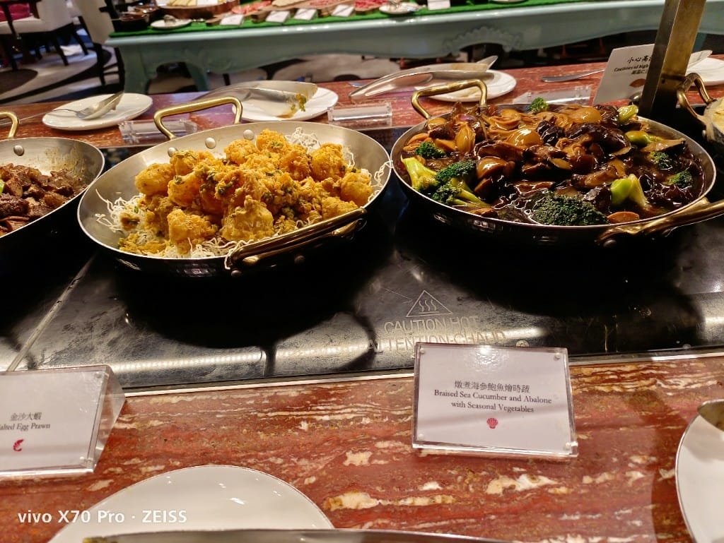 【台北吃到飽】東方文華酒店CAFÉ ，一網打盡所有高級海鮮，帝王蟹、生蠔、干貝、海膽😍