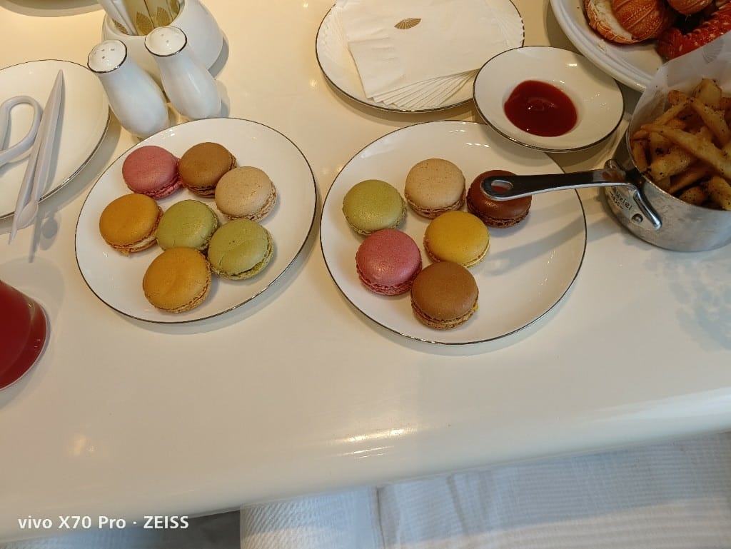 【台北吃到飽】東方文華酒店CAFÉ ，一網打盡所有高級海鮮，帝王蟹、生蠔、干貝、海膽😍