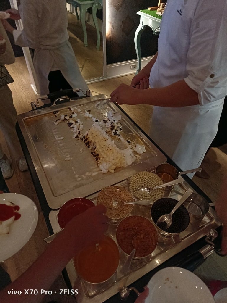 【台北吃到飽】東方文華酒店CAFÉ ，一網打盡所有高級海鮮，帝王蟹、生蠔、干貝、海膽😍