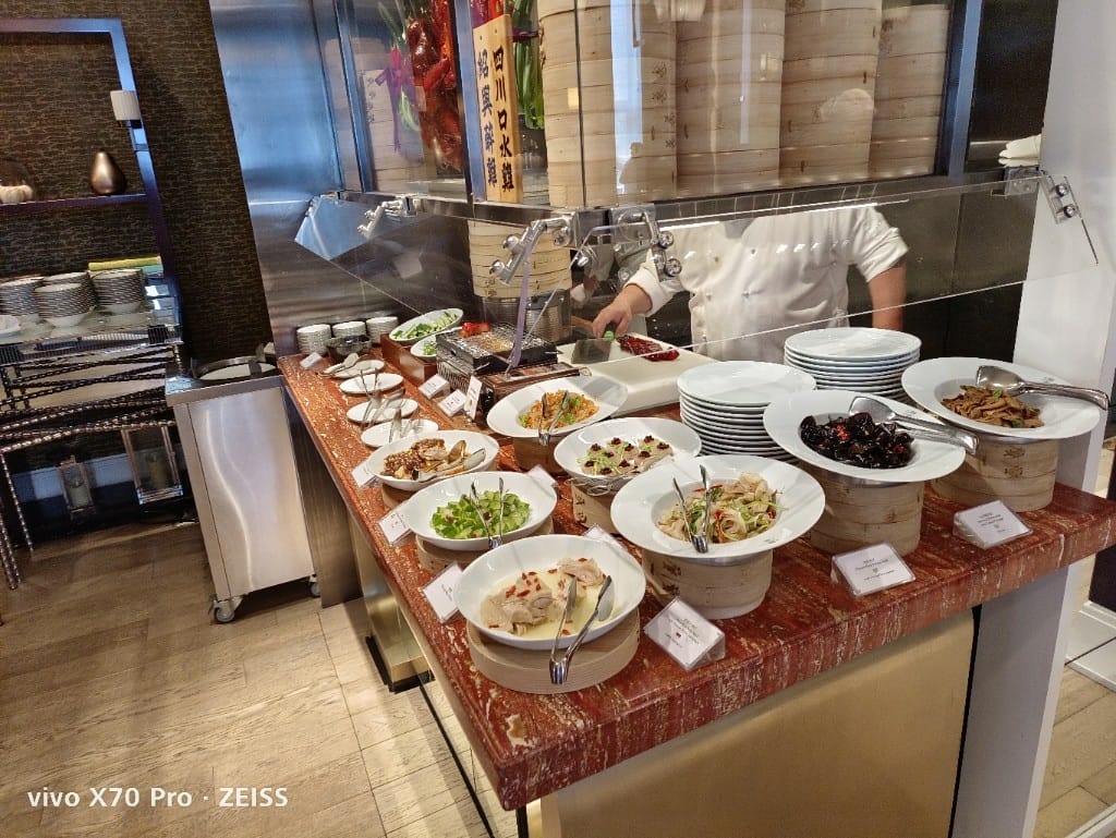 【台北吃到飽】東方文華酒店CAFÉ ，一網打盡所有高級海鮮，帝王蟹、生蠔、干貝、海膽😍