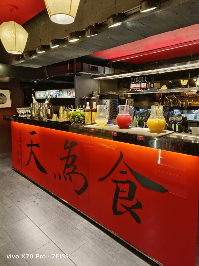 【台北吃到飽】馬辣頂級麻辣火鍋南京店，來享受哈根達斯自由😆