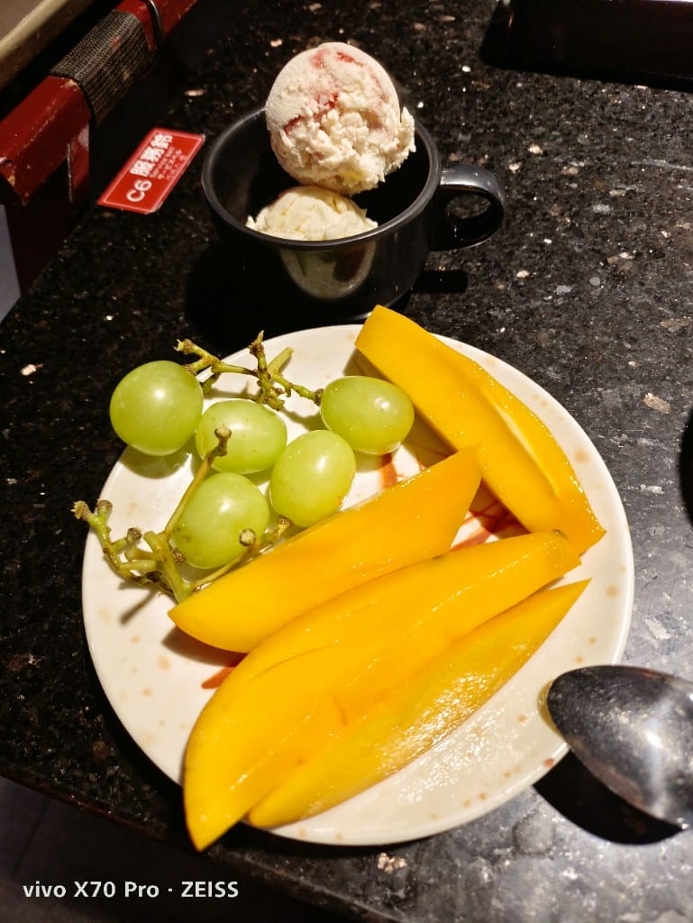 【台北吃到飽】馬辣頂級麻辣火鍋南京店，來享受哈根達斯自由😆