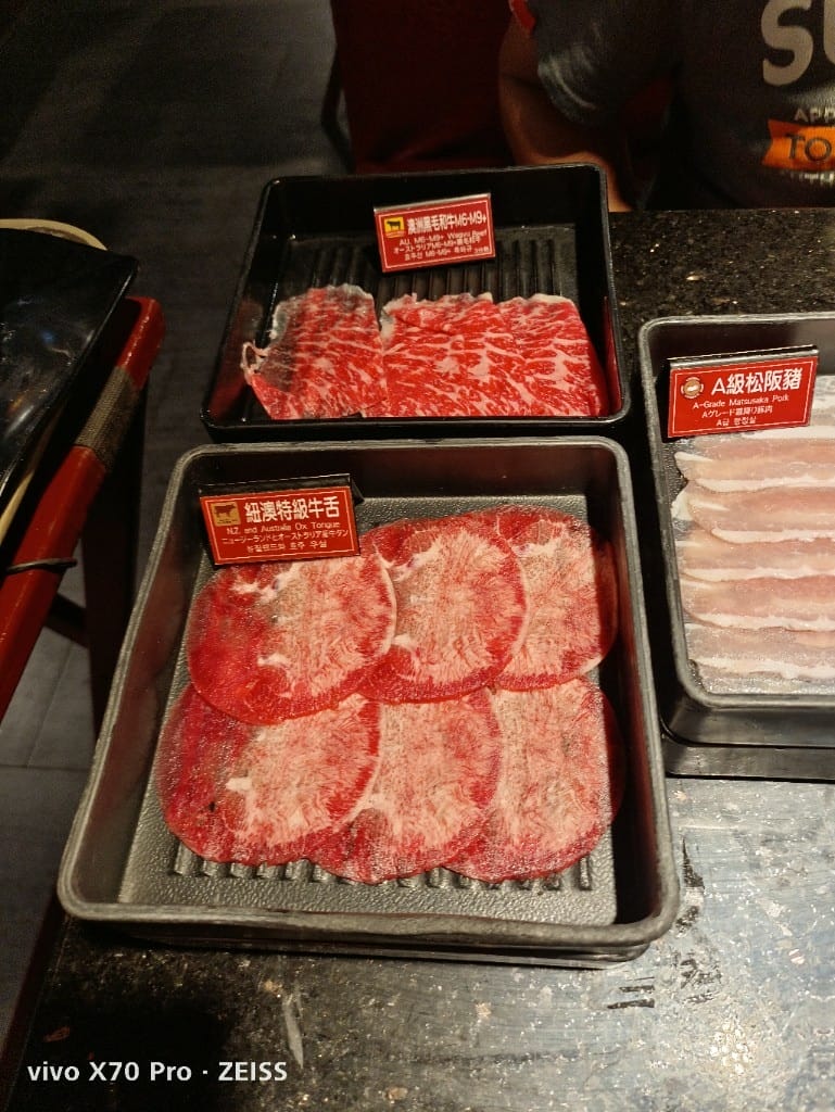 【台北吃到飽】馬辣頂級麻辣火鍋南京店，來享受哈根達斯自由😆