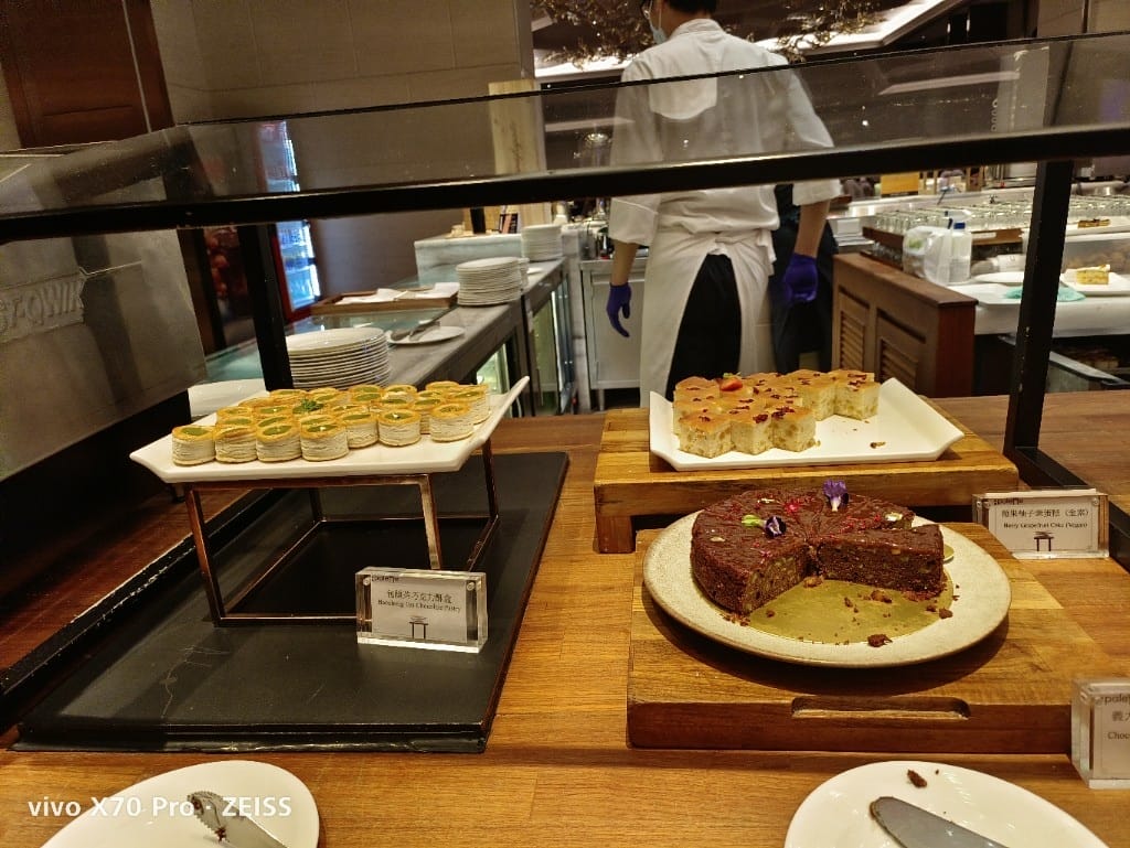 【台北吃到飽】美福彩匯下午茶，回味美味的爐烤牛排、牛肉湯和NO1的甜點❤️