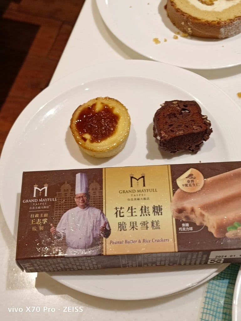 【台北吃到飽】美福彩匯下午茶，回味美味的爐烤牛排、牛肉湯和NO1的甜點❤️