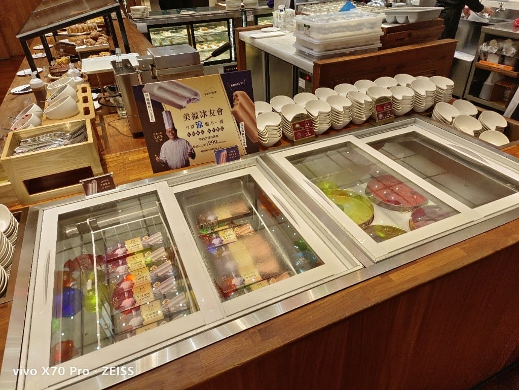 【台北吃到飽】美福彩匯下午茶，回味美味的爐烤牛排、牛肉湯和NO1的甜點❤️