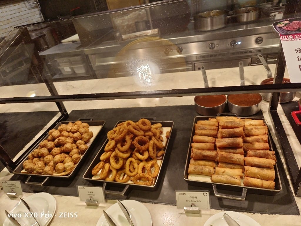 【台北吃到飽】美福彩匯下午茶，回味美味的爐烤牛排、牛肉湯和NO1的甜點❤️