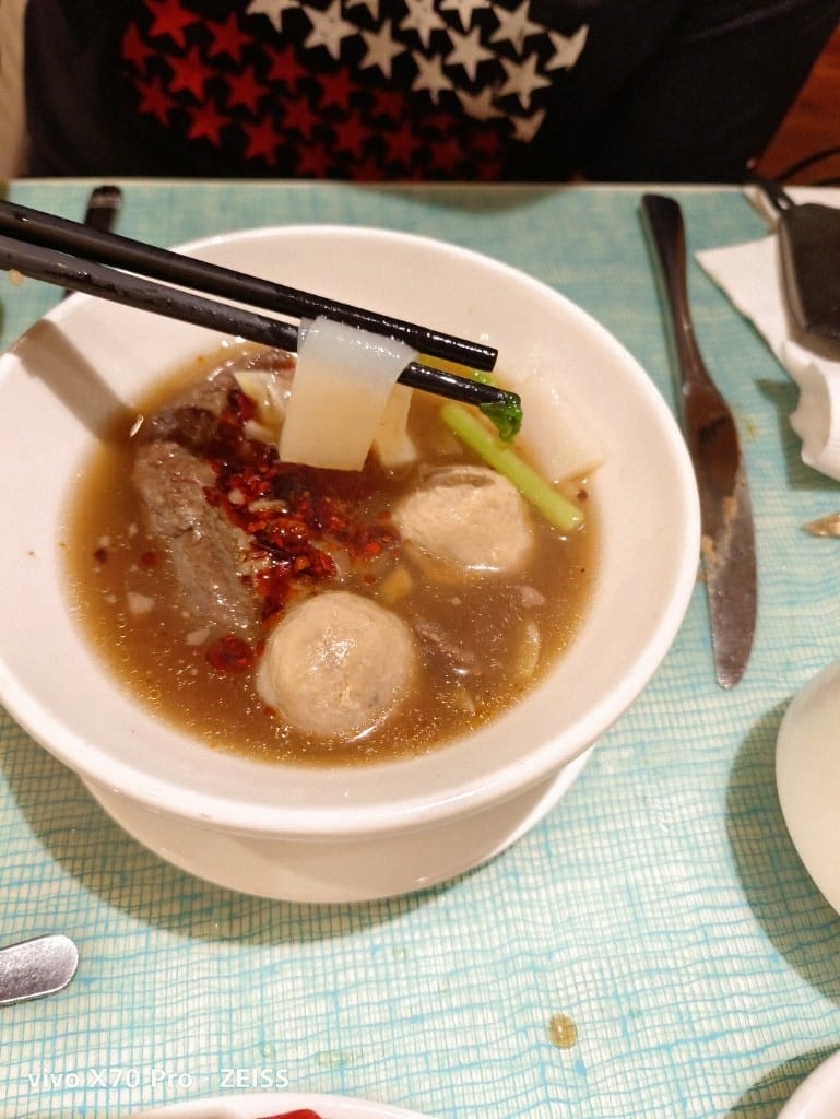 【台北吃到飽】美福彩匯下午茶，回味美味的爐烤牛排、牛肉湯和NO1的甜點❤️