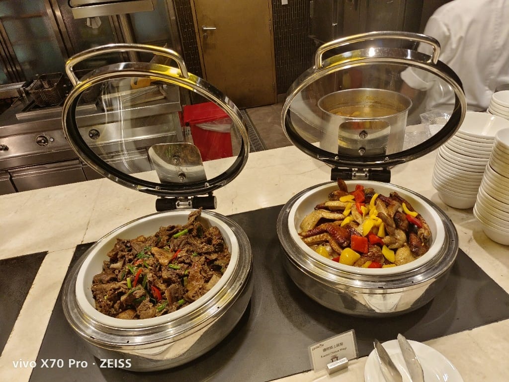 【台北吃到飽】美福彩匯下午茶，回味美味的爐烤牛排、牛肉湯和NO1的甜點❤️