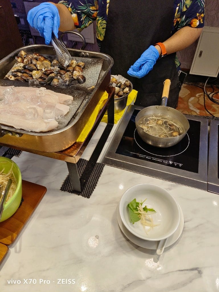 【新莊吃到飽】峇里斯南洋海鮮總匯4訪,新莊最新吃到飽已經崩壞😵😵😵 - 第27張圖 【新莊吃到飽】峇里斯南洋海鮮總匯4訪,新莊最新吃到飽已經崩壞😵😵😵