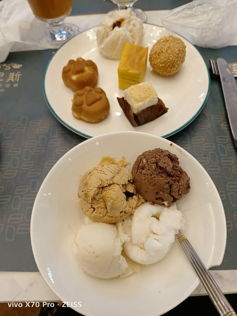 【新莊吃到飽】峇里斯南洋海鮮總匯4訪,新莊最新吃到飽已經崩壞😵😵😵 - 第49張圖 【新莊吃到飽】峇里斯南洋海鮮總匯4訪,新莊最新吃到飽已經崩壞😵😵😵