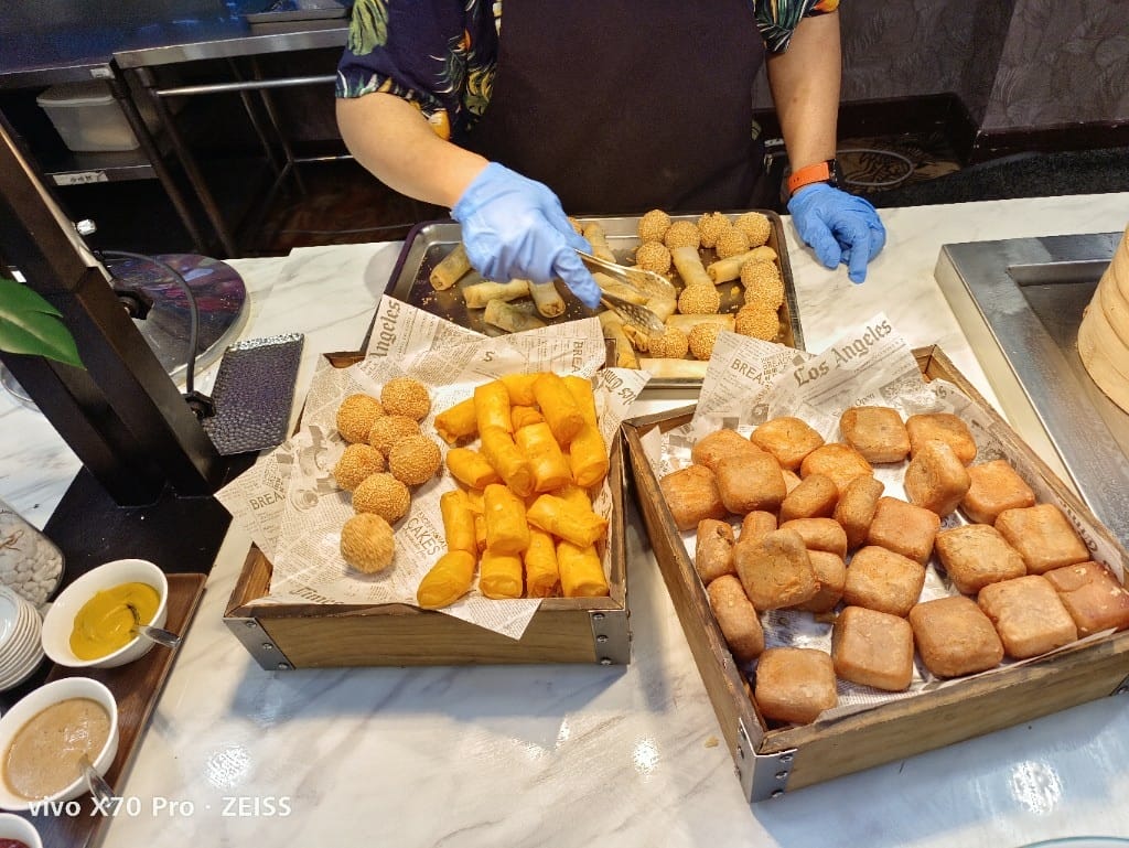 【新莊吃到飽】峇里斯南洋海鮮總匯4訪,新莊最新吃到飽已經崩壞😵😵😵 - 第33張圖 【新莊吃到飽】峇里斯南洋海鮮總匯4訪,新莊最新吃到飽已經崩壞😵😵😵