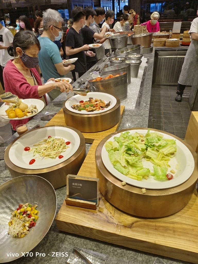 【台北吃到飽】饗食天堂信義店，假日午餐焗烤生蠔自由❤️