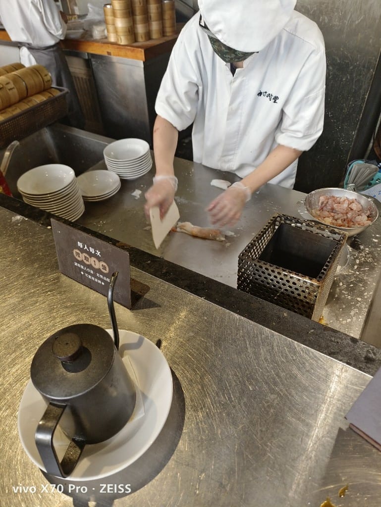 【桃園吃到飽】村民食堂廚窗港點，港式料理吃到飽，啤酒暢飲🥰