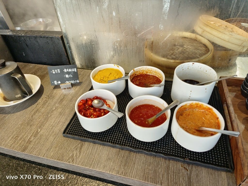 【桃園吃到飽】村民食堂廚窗港點，港式料理吃到飽，啤酒暢飲🥰