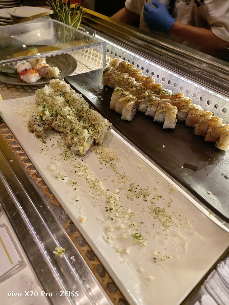 【台北吃到飽】艾美寒舍探索廚房假日午餐，中秋BBQ加菜，小龍蝦麵包蟹干貝自由😍