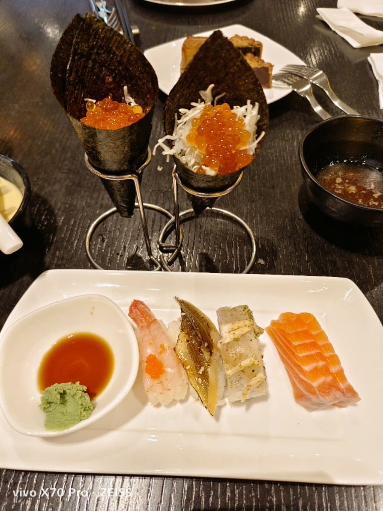 【台北吃到飽】艾美寒舍探索廚房假日午餐，中秋BBQ加菜，小龍蝦麵包蟹干貝自由😍