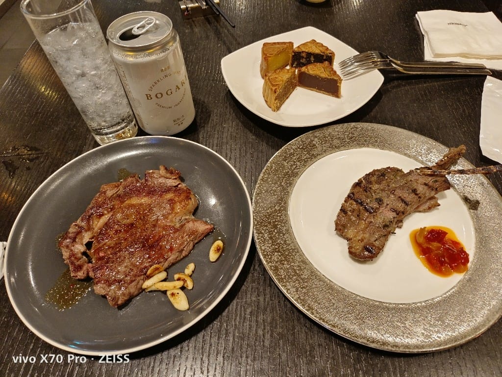 【台北吃到飽】艾美寒舍探索廚房假日午餐，中秋BBQ加菜，小龍蝦麵包蟹干貝自由😍