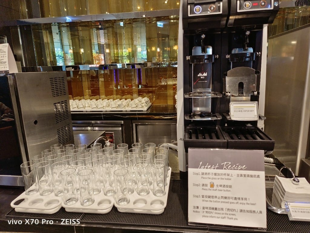 【台北吃到飽】艾美寒舍探索廚房假日午餐，中秋BBQ加菜，小龍蝦麵包蟹干貝自由😍