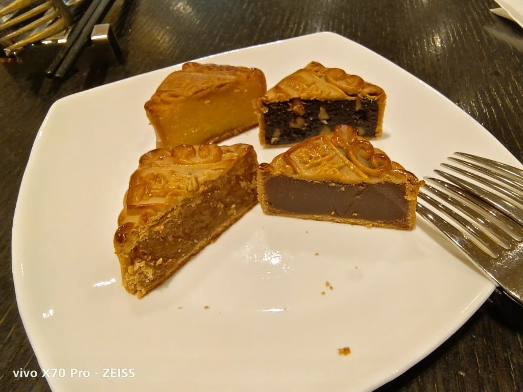 【台北吃到飽】艾美寒舍探索廚房假日午餐，中秋BBQ加菜，小龍蝦麵包蟹干貝自由😍