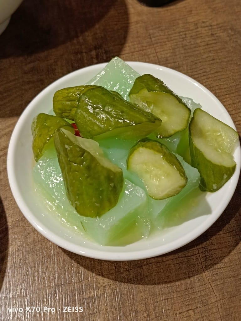 【台北美食】永康街美食，白水豆花&金雞母 &老鄧