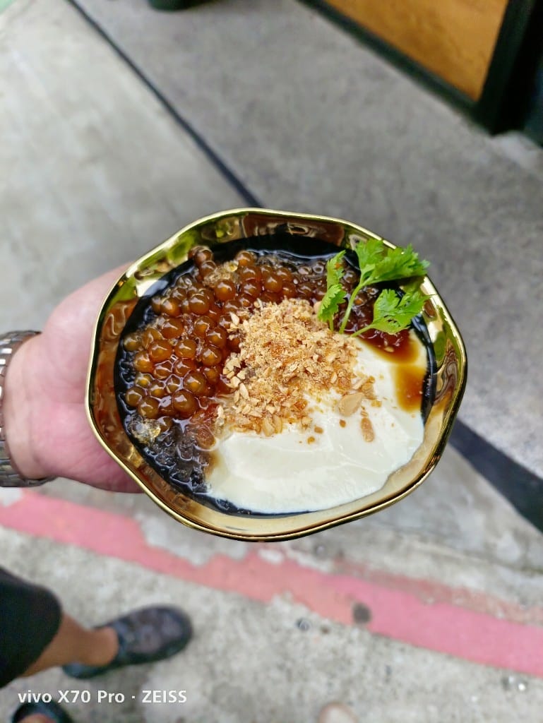【台北美食】永康街美食，白水豆花&金雞母 &老鄧