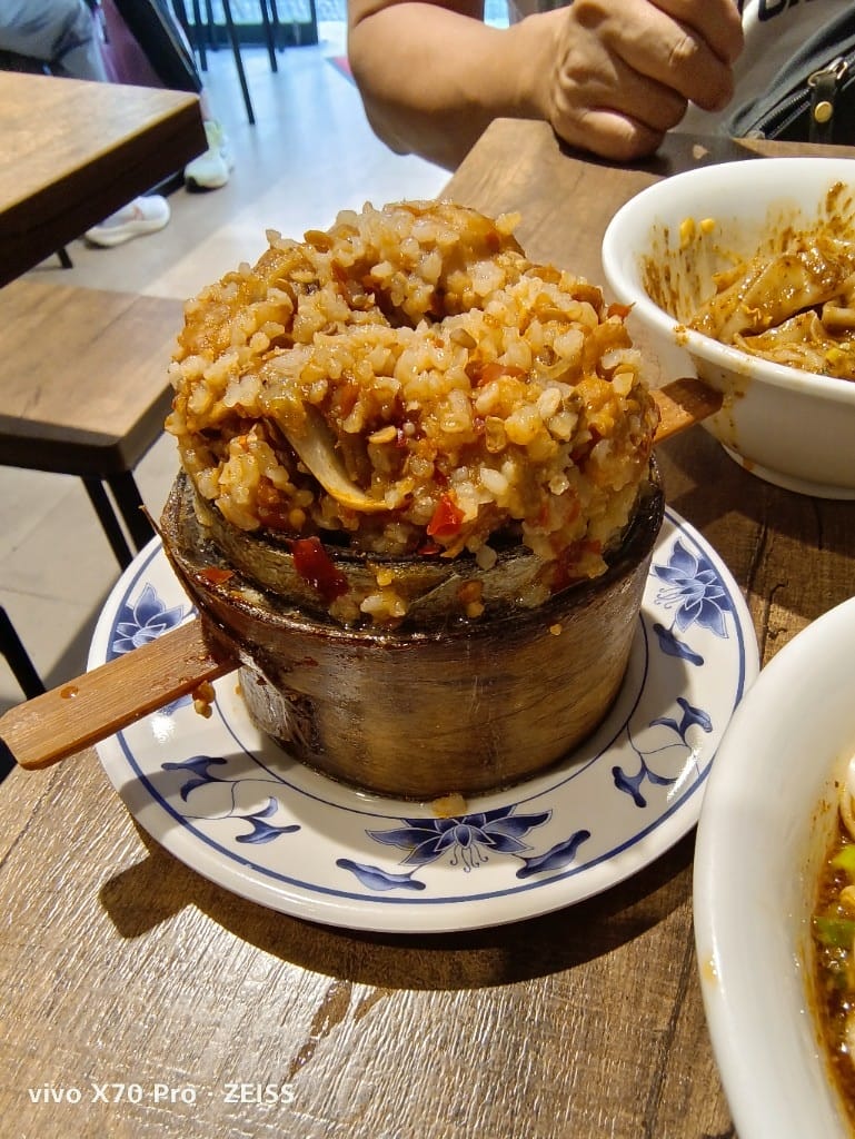 【台北美食】永康街美食，白水豆花&金雞母 &老鄧