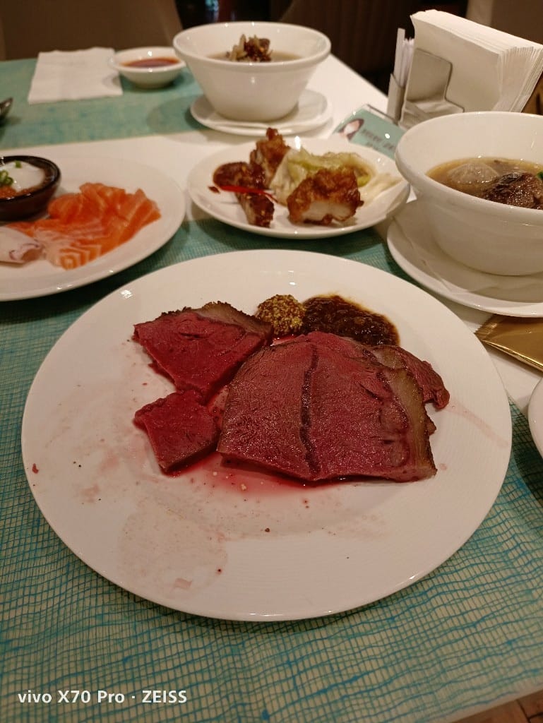 【台北吃到飽】美福彩匯下午茶15訪，回味美味的爐烤牛排、牛肉湯和NO1的甜點❤️
