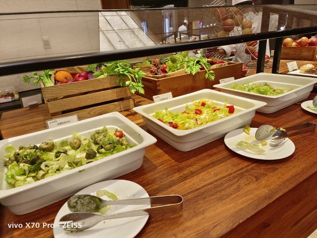 【台北吃到飽】美福彩匯下午茶15訪，回味美味的爐烤牛排、牛肉湯和NO1的甜點❤️
