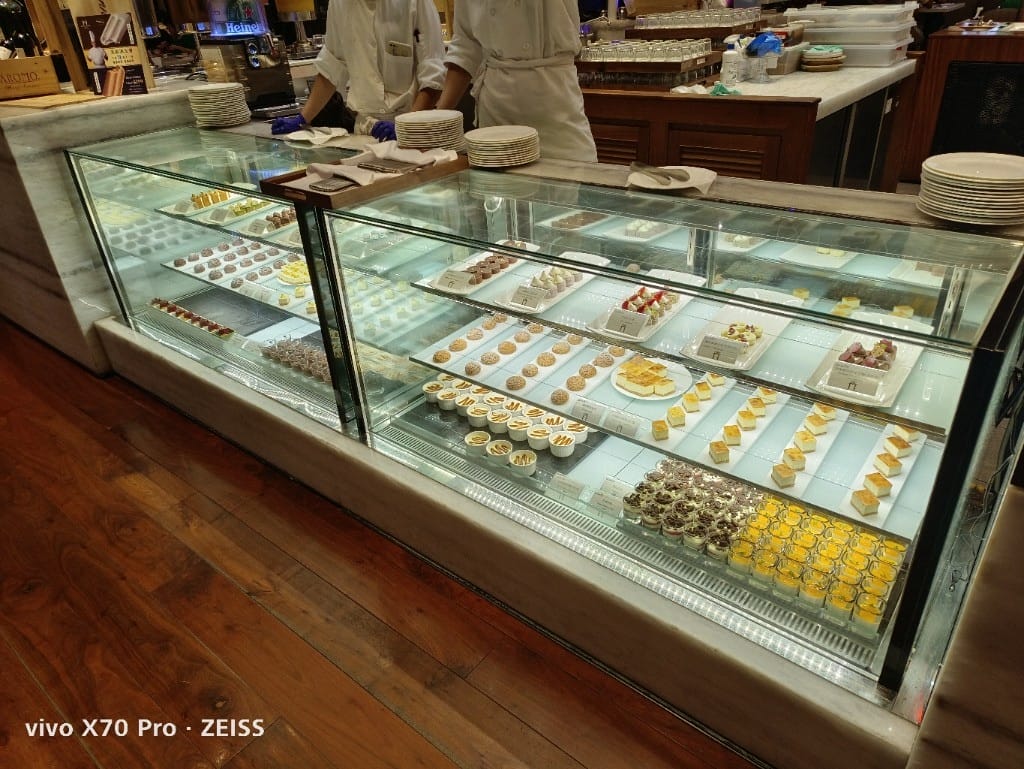 【台北吃到飽】美福彩匯下午茶15訪，回味美味的爐烤牛排、牛肉湯和NO1的甜點❤️