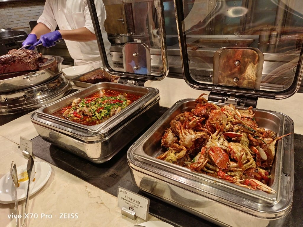 【台北吃到飽】美福彩匯下午茶15訪，回味美味的爐烤牛排、牛肉湯和NO1的甜點❤️